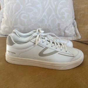 Tretorn White Sneakers with Light Gray Accents